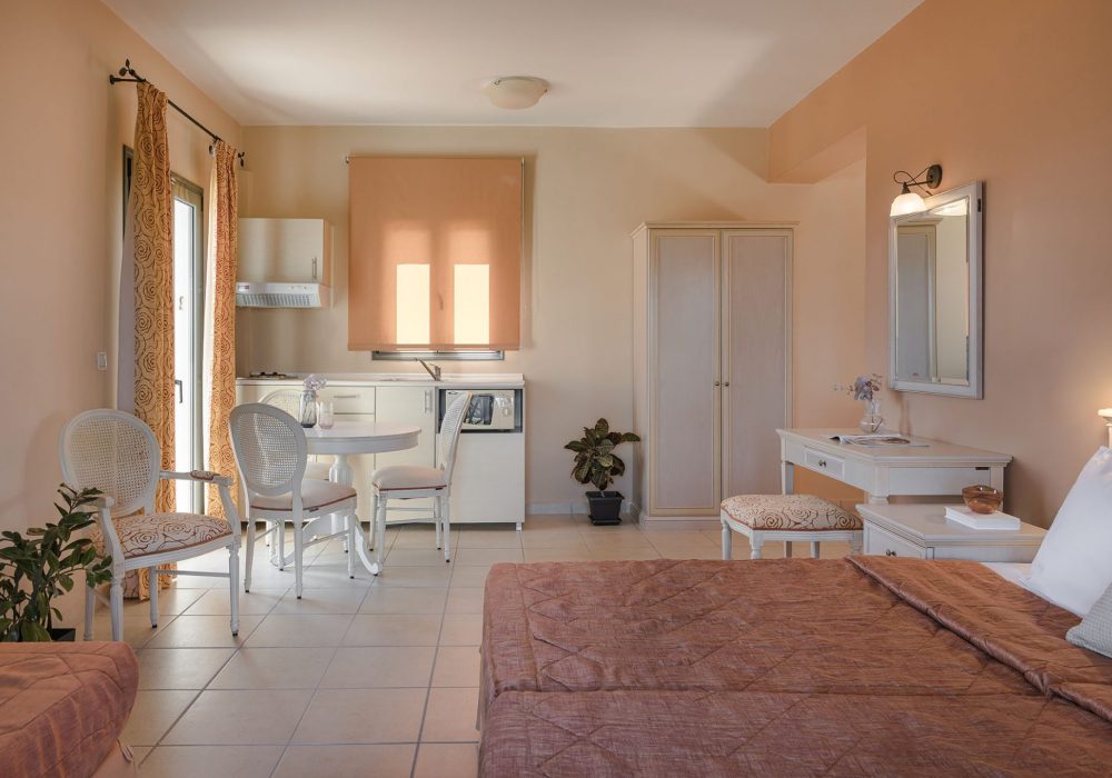 Deluxe Triple Room - Luce (6)