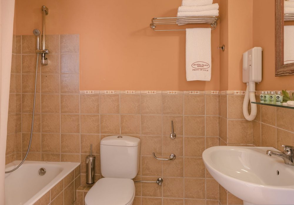 Deluxe Triple Room - Luce (9)